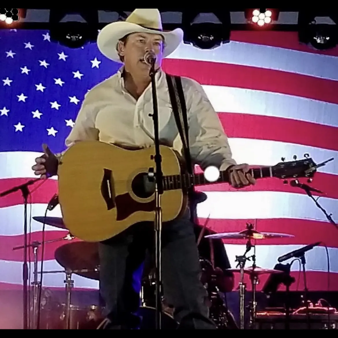 Derek Spense (George Strait Tribute) Featuring Derek Spence presenting the Music of the King of Country.